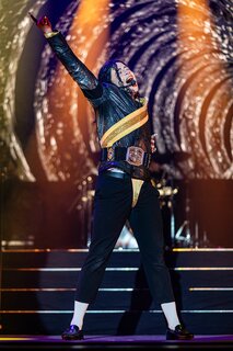 BEAT IT!