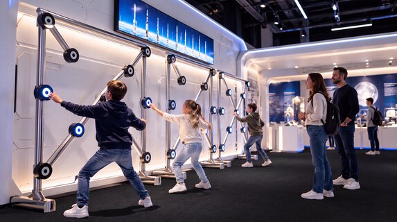 spacediscovery_09(c)COFO_Entertainment