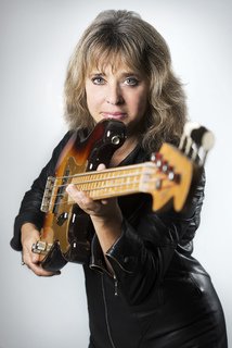 Suzi_Quatro_1_(c)Suzi_Quatro