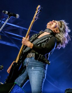 Suzi_Quatro_4_(c)Suzi_Quatro