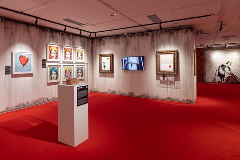 8_House_of_Banksy_(c)Dominik_Gruss