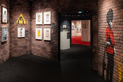 5_House_of_Banksy_(c)Dominik_Gruss